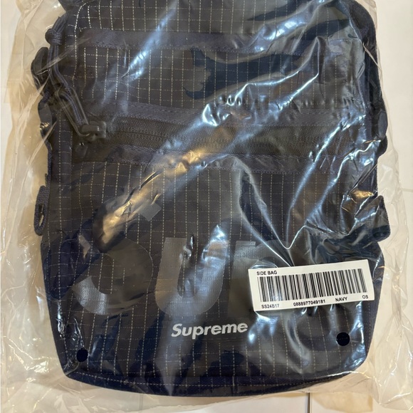 Supreme Shoulder/ Side Bag Navy SS24 - Picture 5 of 6